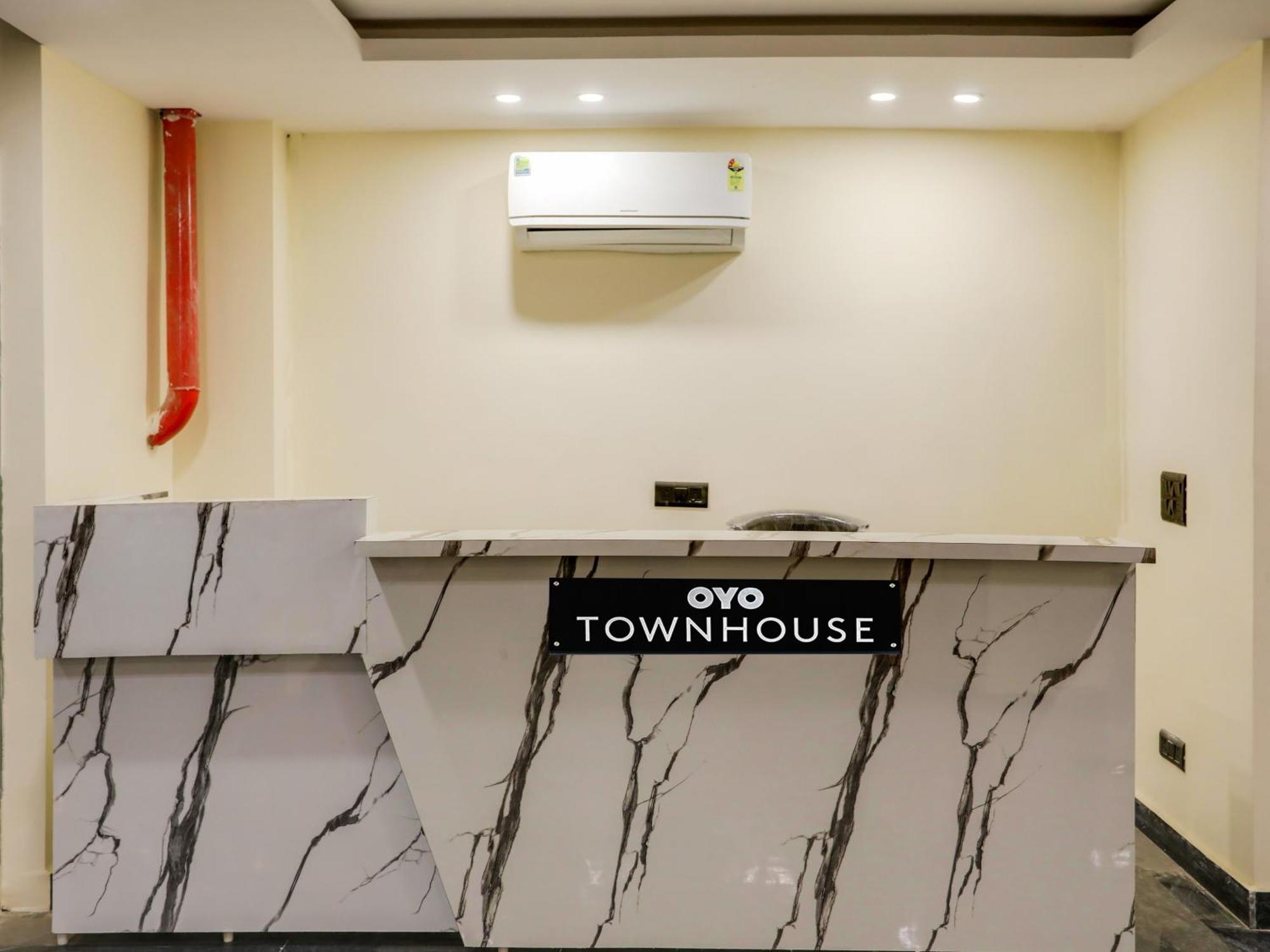 Townhouse Magnolia Corporate Stays Gurgaon Exterior photo