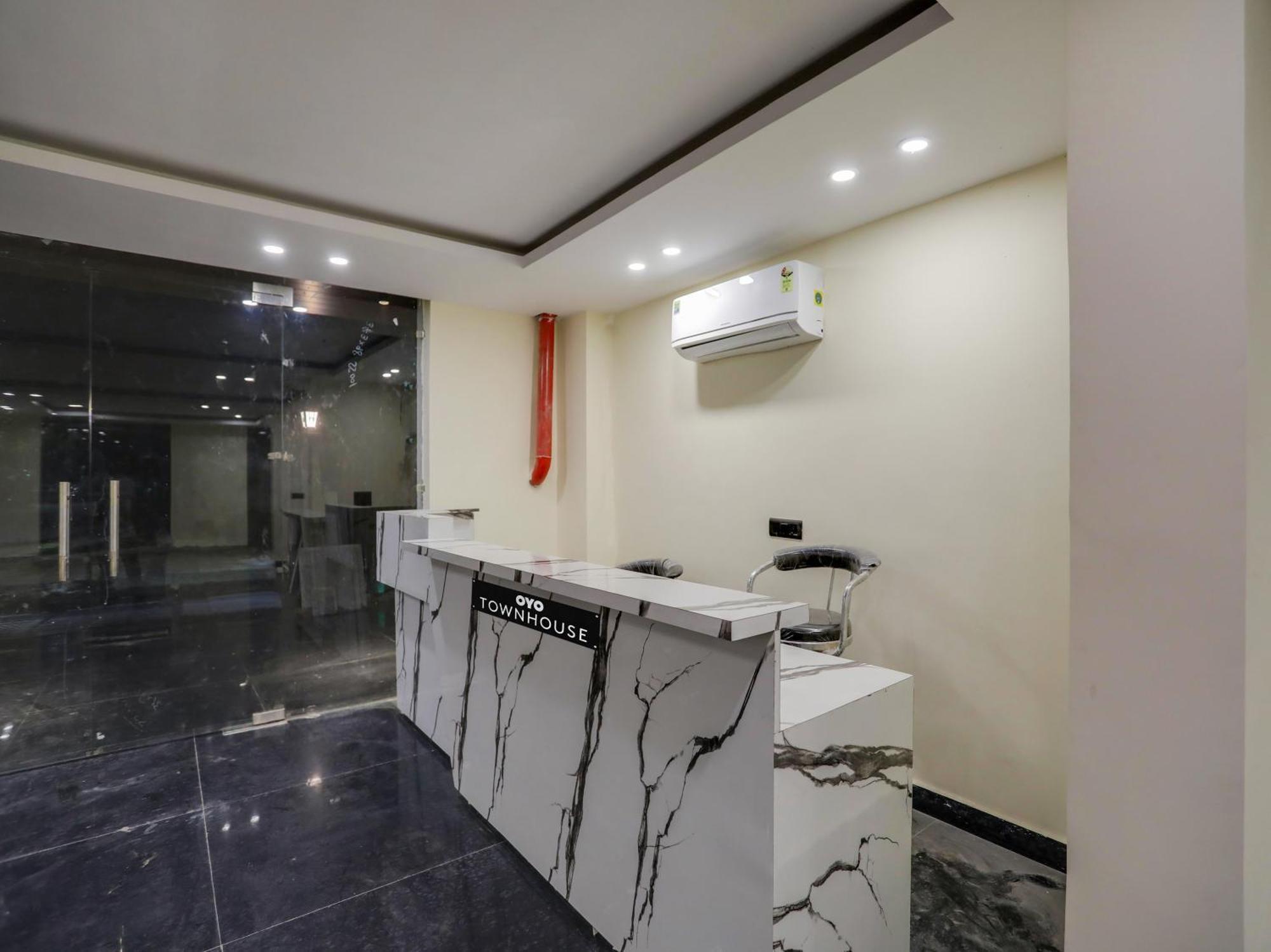 Townhouse Magnolia Corporate Stays Gurgaon Exterior photo